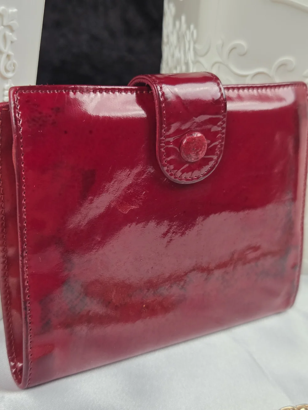 Vintage Chanel Red Patent Leather Oversized CC Kiss Lock Wallet
